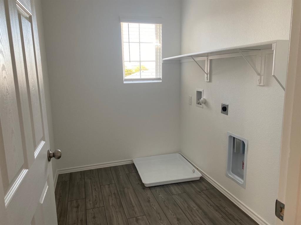 Lake Meadow Ph 1 - Residential Lease