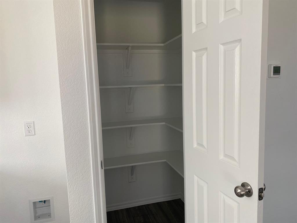 Lake Meadow Ph 1 - Residential Lease