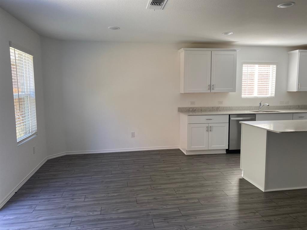 Lake Meadow Ph 1 - Residential Lease