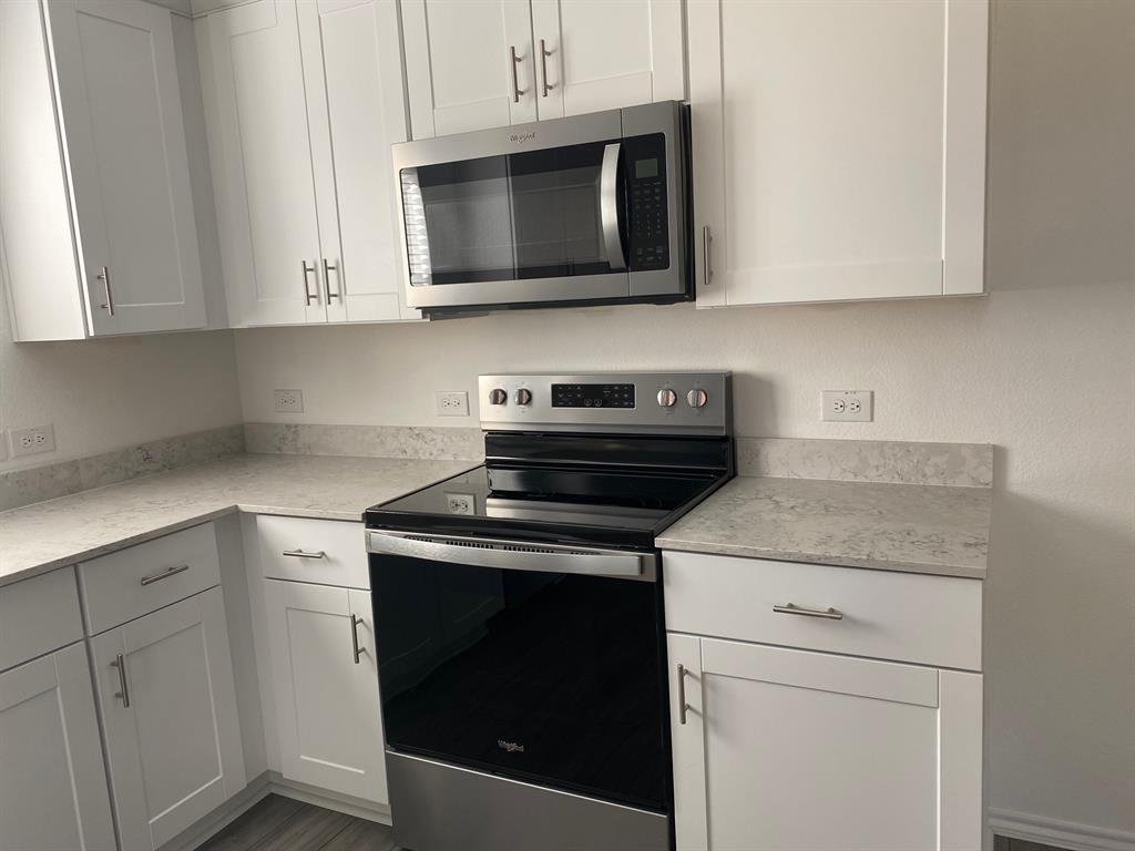 Lake Meadow Ph 1 - Residential Lease