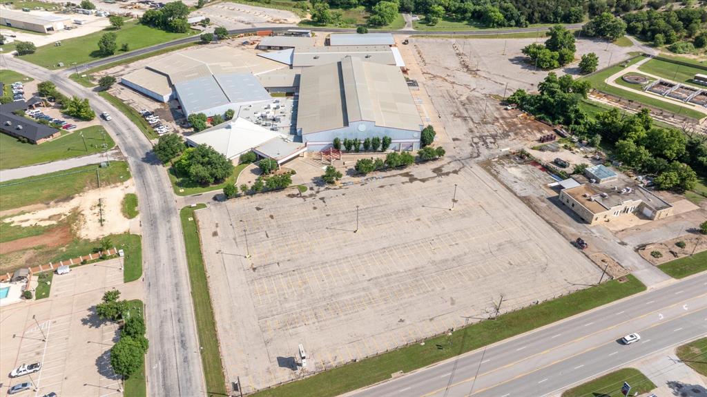 Tract: 168B, Abst: A136, A136 MILAM CO SCH L - Commercial Sale