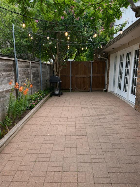 White Rock Meadows - Residential