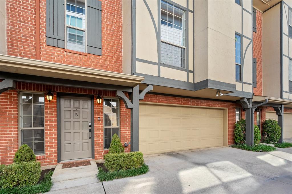 4222 Bowser - Residential