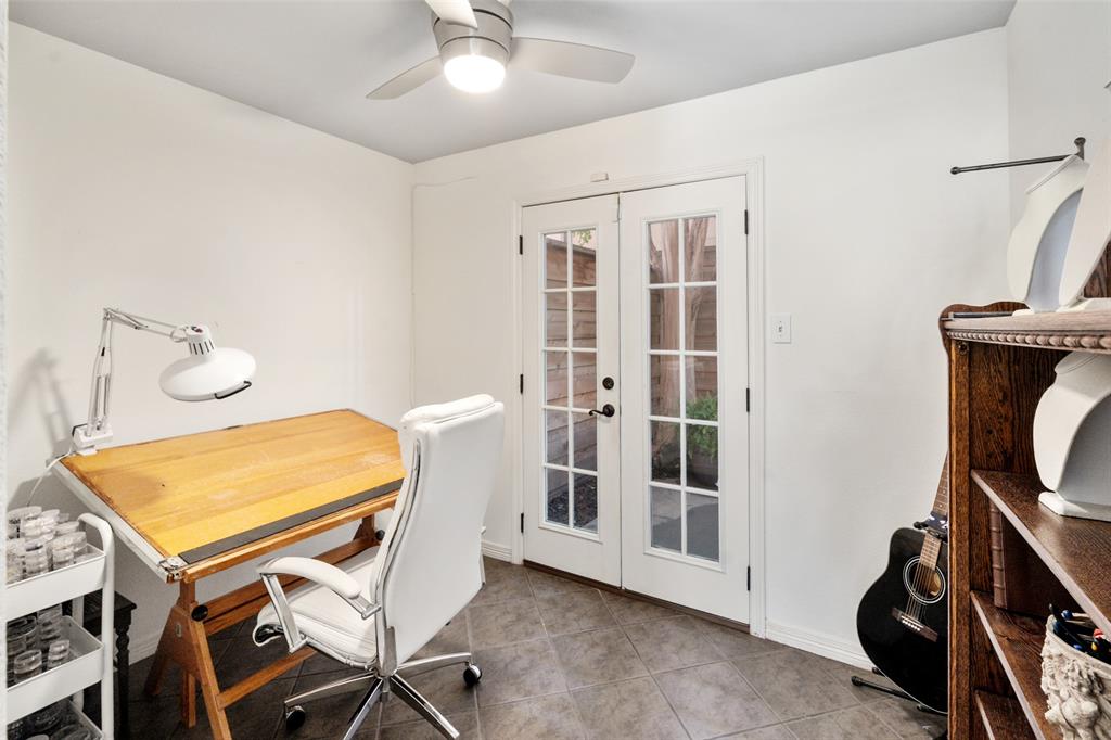 4222 Bowser - Residential