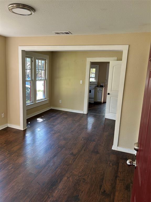 O T Ennis - Residential Lease