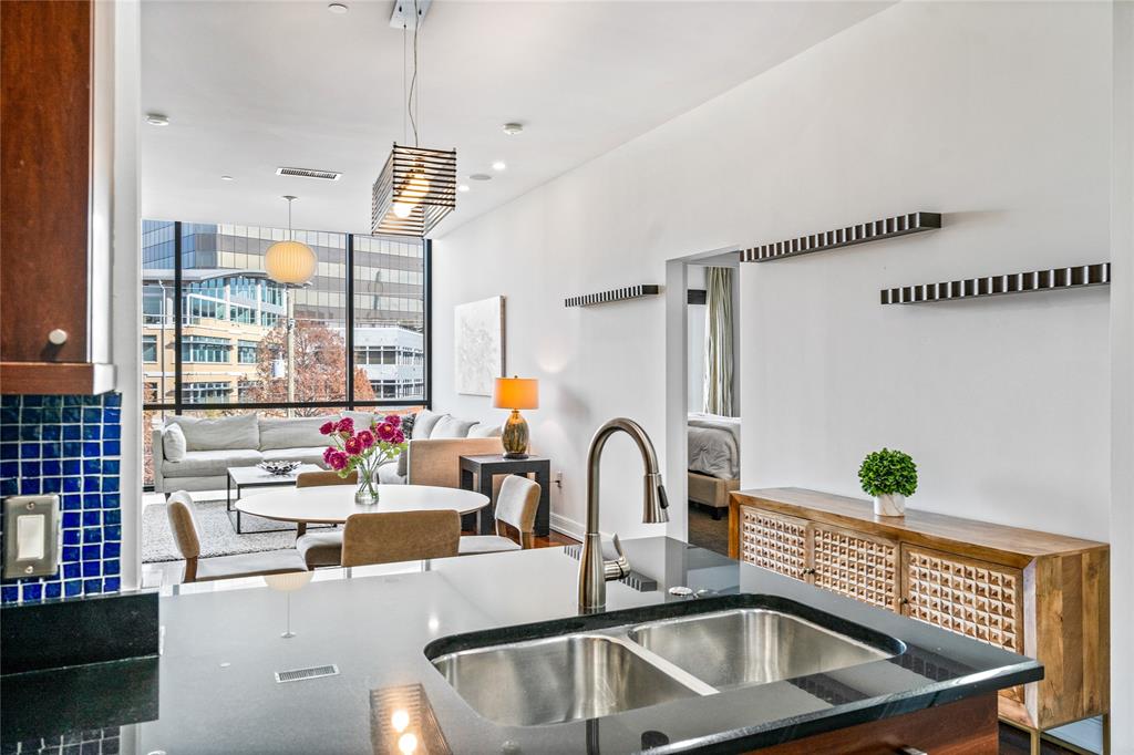 M Central Residences Condo - Residential Lease