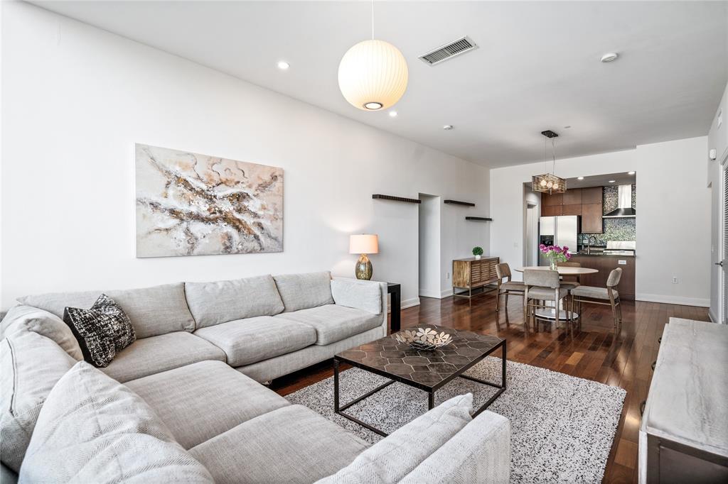 M Central Residences Condo - Residential Lease