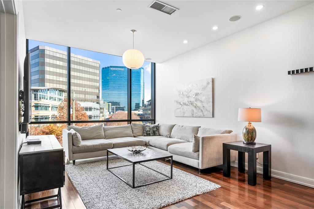 M Central Residences Condo - Residential Lease