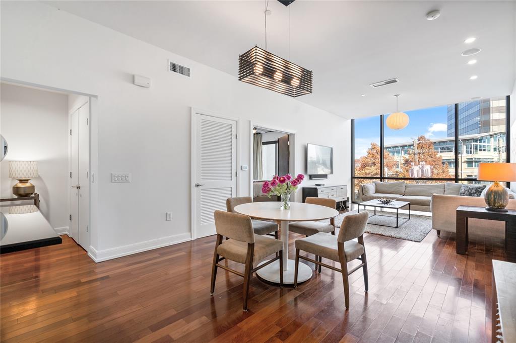 M Central Residences Condo - Residential Lease