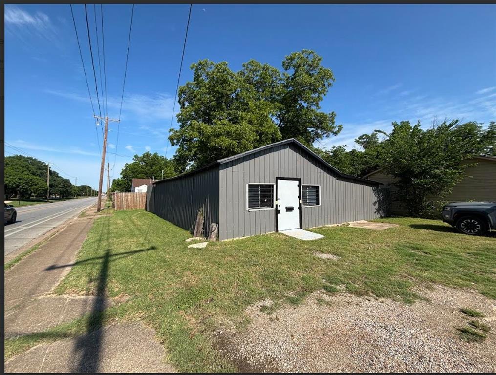 Silver Lake Add - Commercial Sale