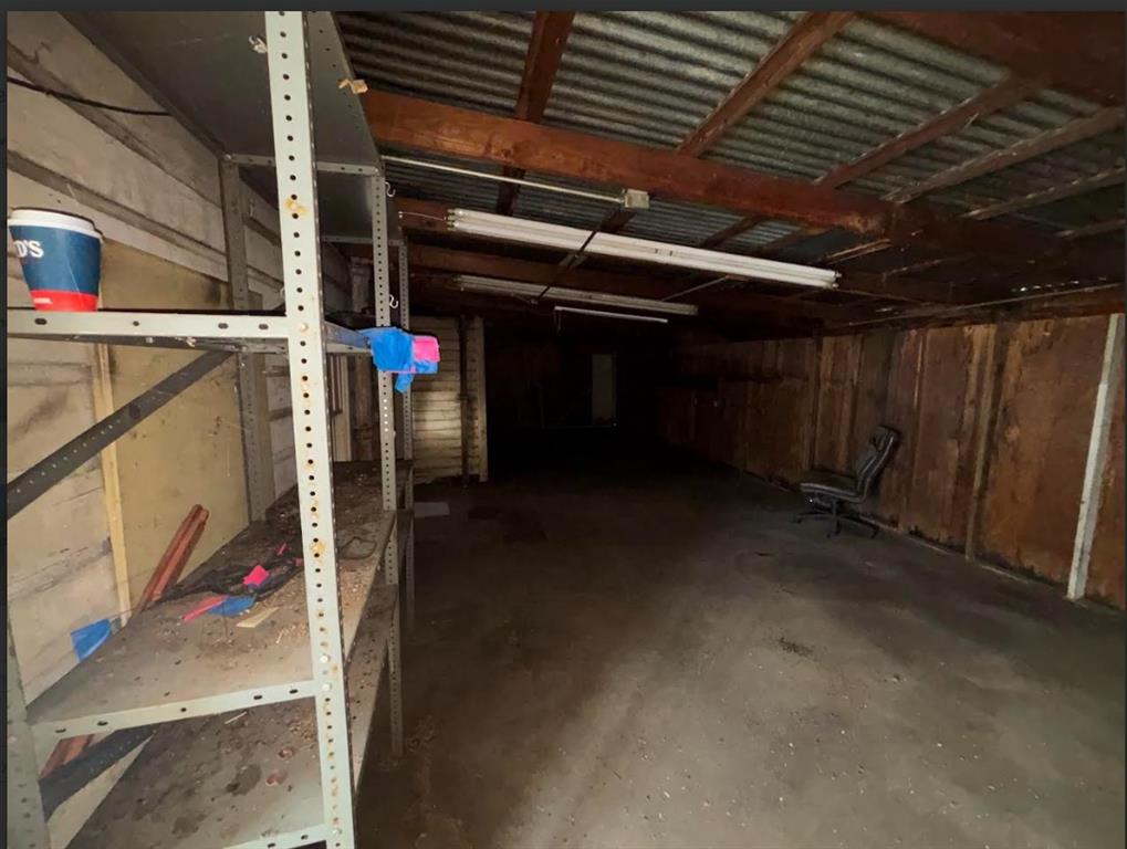 Silver Lake Add - Commercial Sale