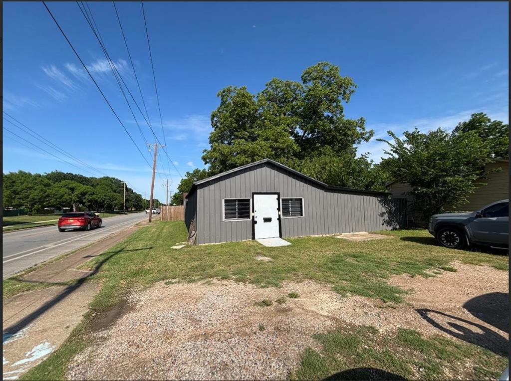 Silver Lake Add - Commercial Sale