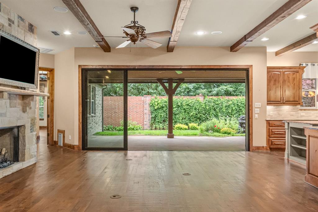 River Elm - Residential