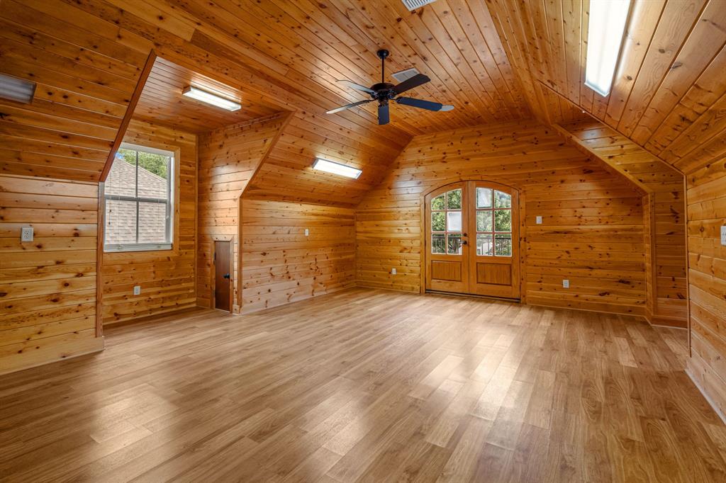 River Elm - Residential