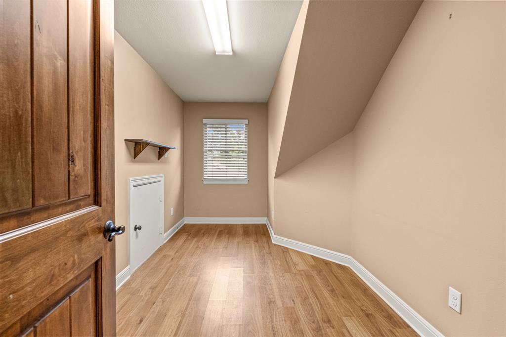 River Elm - Residential