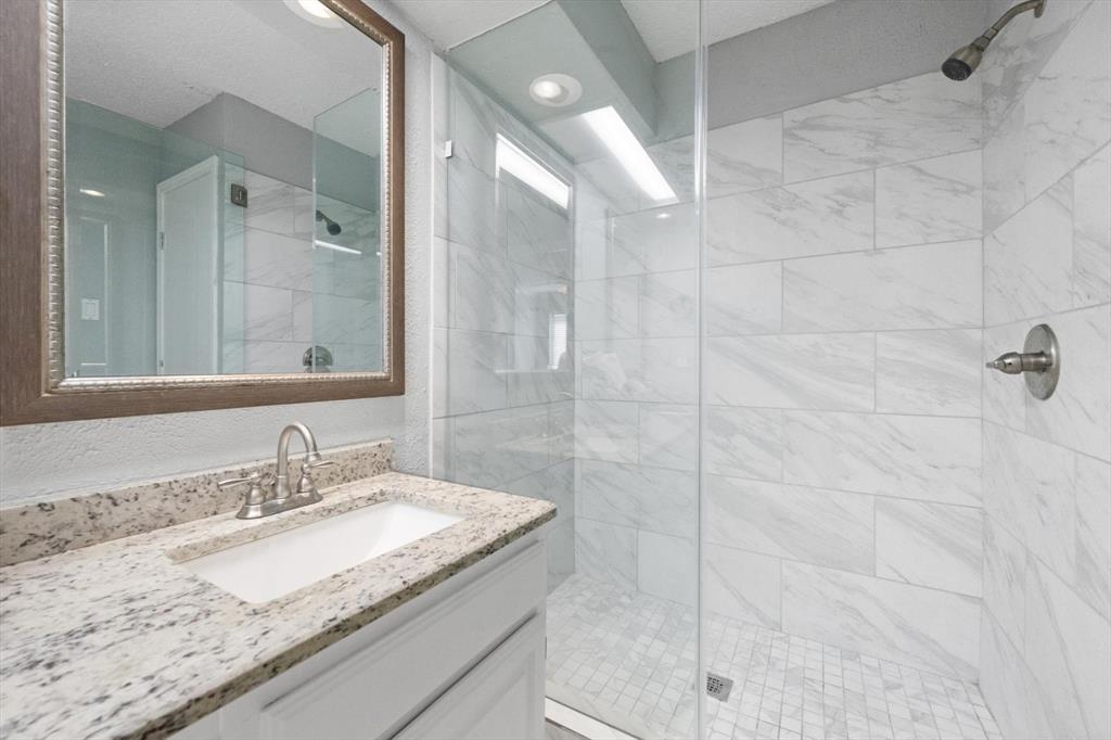 Cloisters Condo The - Residential