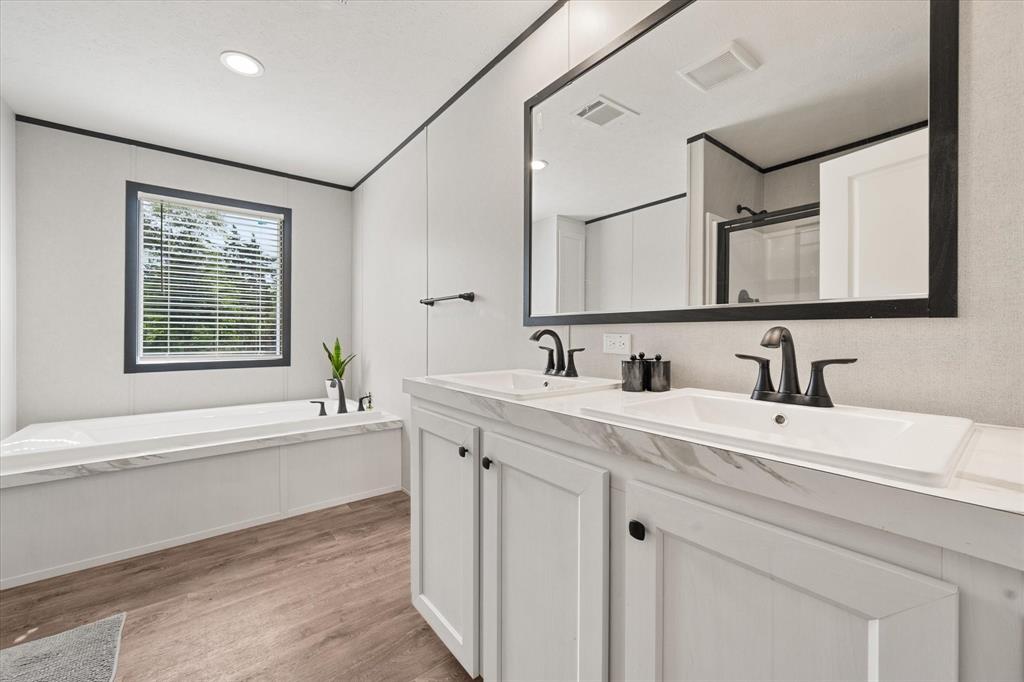 Peyton Place - Residential