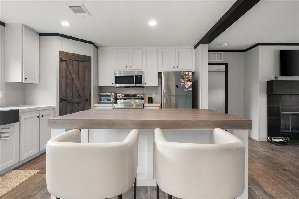 Peyton Place - Residential