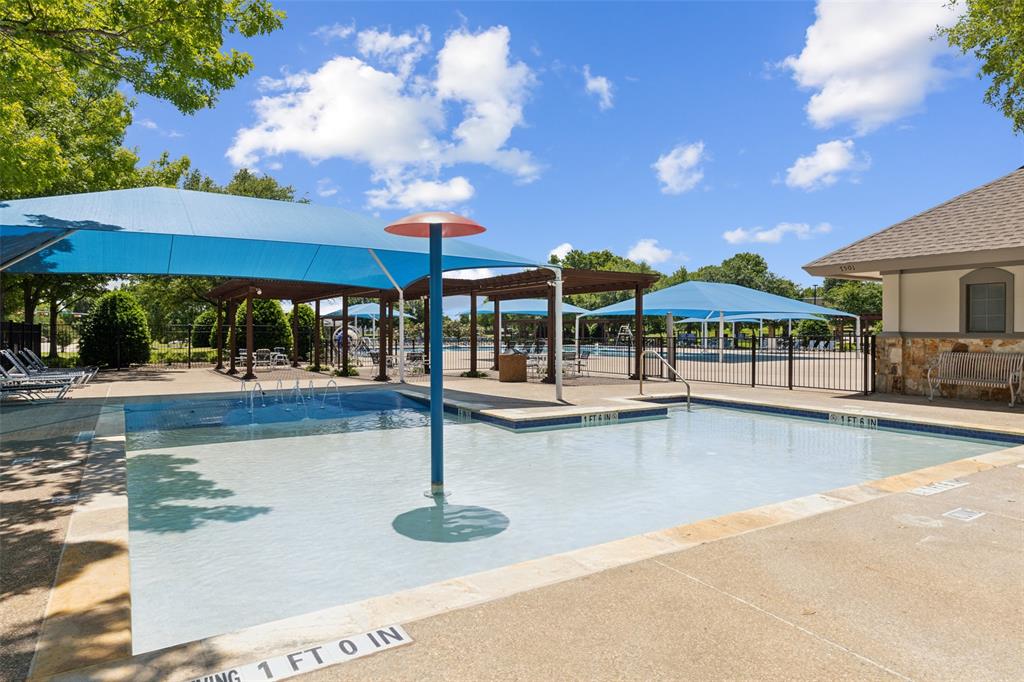 Falcon Creek - Residential