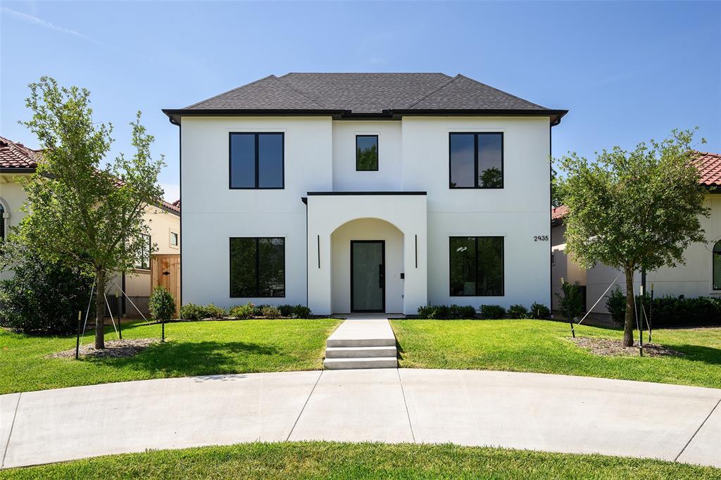 Beautiful new construction home on a 50X178 lot in the heart of HPISD! This expansive floor plan features 6 bedrooms, 6.1 bathrooms, a private office, formal dining room, game room with storage space, natural light and gorgeous white oak hardwoods throughout. Rare floor plan with dual master suites and laundry rooms on first and second floor. Chef's kitchen with large center island boasts stainless steel appliances, butlers pantry with sink, breakfast area and bar with wine-cooler; making it seamless for entertaining. Second floor has 5 ensuite spacious bedrooms. Large grassy backyard with room for pool and spa. Ample parking space, with attached 2-car garage and circle drive in front. Walking distance to Boone Elementary, shops, dining and various parks!