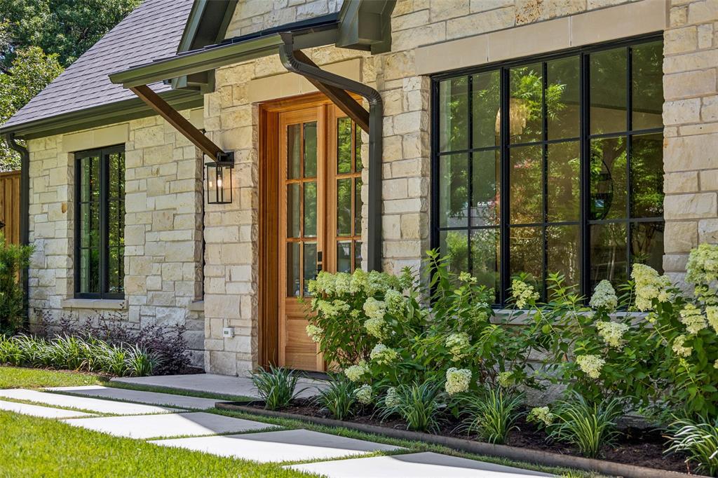 Casa Linda Estates - Residential
