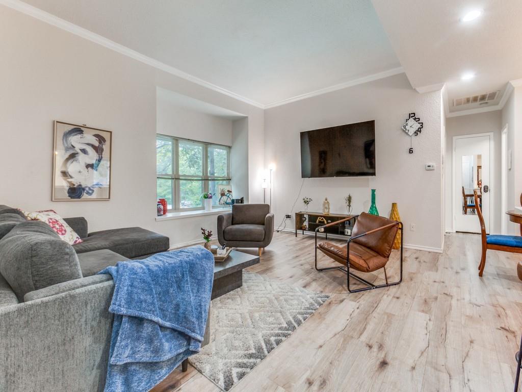 Beautiful renovated condo in North Dallas! Modern 1 bed, 1 bath. This condo has beautiful updates. The kitchen has granite countertops and updated cabinets. Beautiful laminate floors - NO CARPET! Decorative lighting. Tall 10 ft ceilings. Updated bath with separate shower and upgraded vanity. Beautiful private porch is perfect for your morning coffee! Make this your new home!