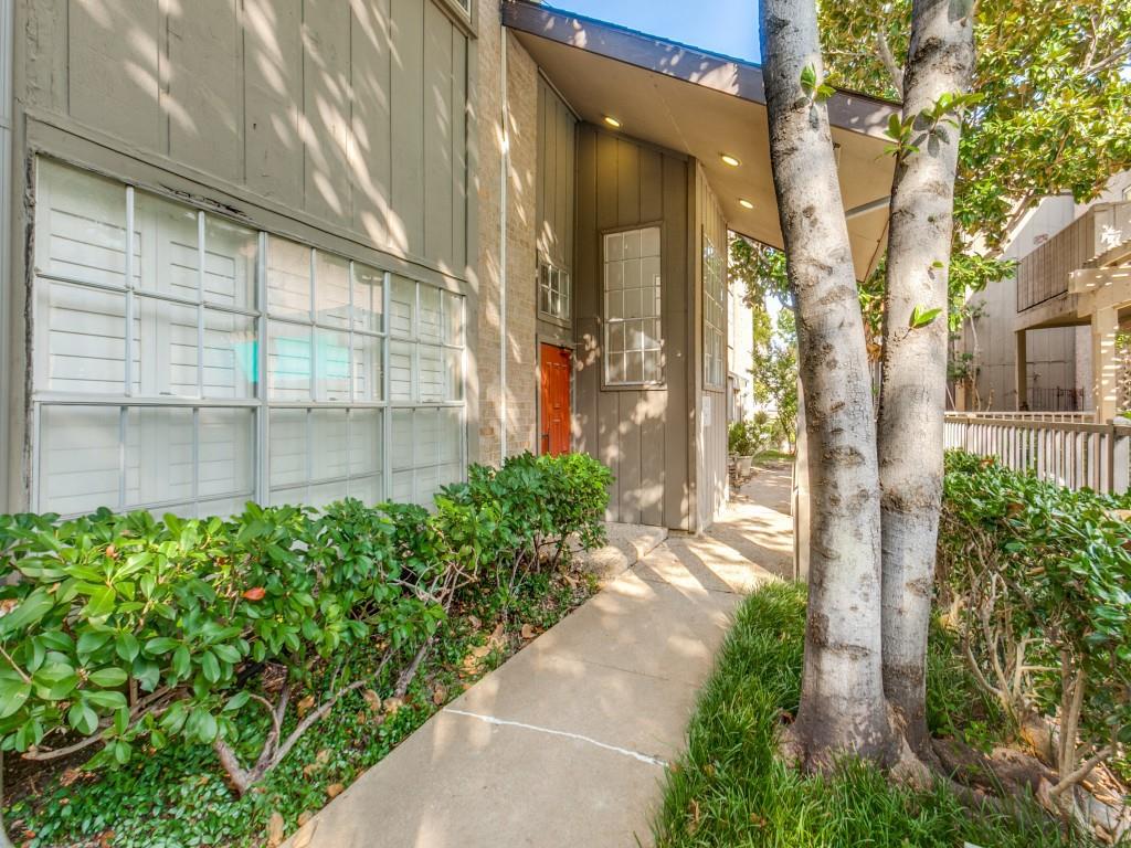 High Hollows Condo - Residential