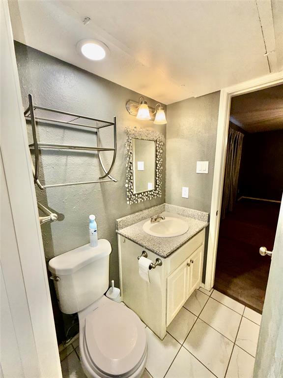 El Camino Real Condo - Residential