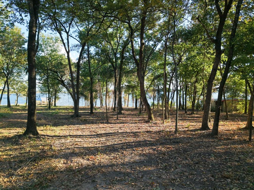 J L Chavert-East Lake - Land