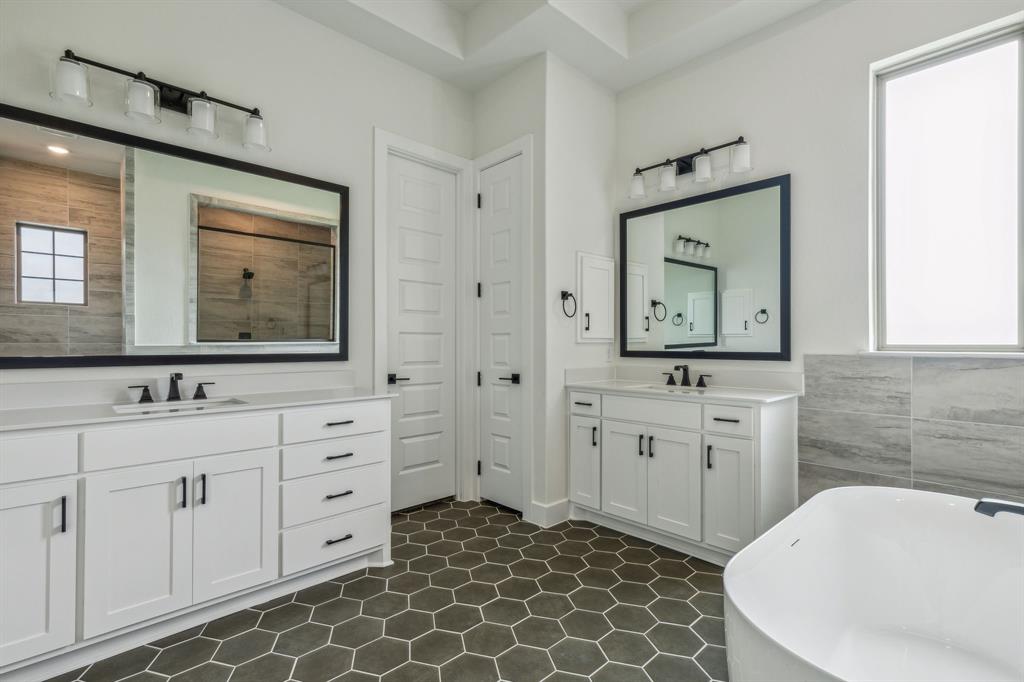 Lakeway Estates - Residential
