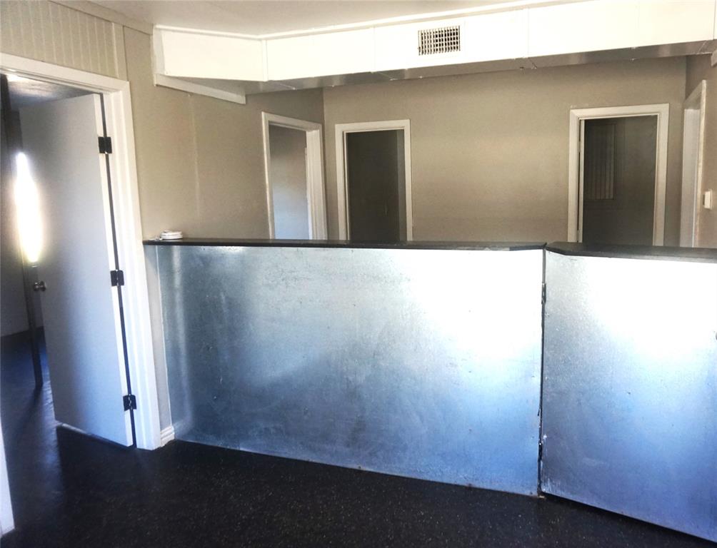 Dumas J P Add - Commercial Lease