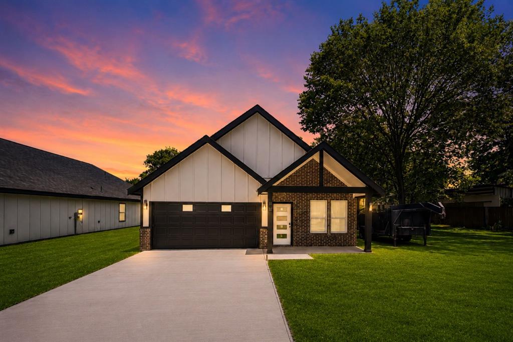 Delafield Estates - Residential