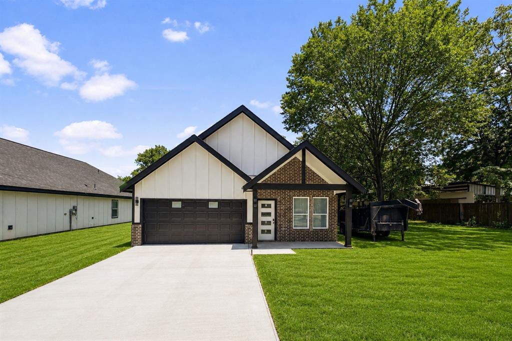 Delafield Estates - Residential