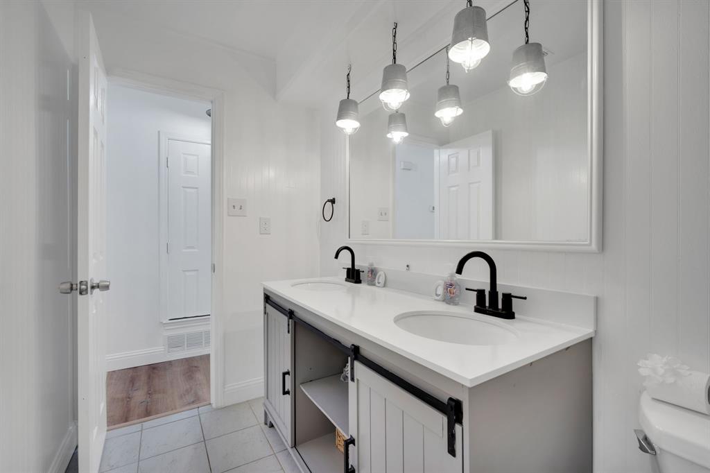 Hillview Rev - Residential