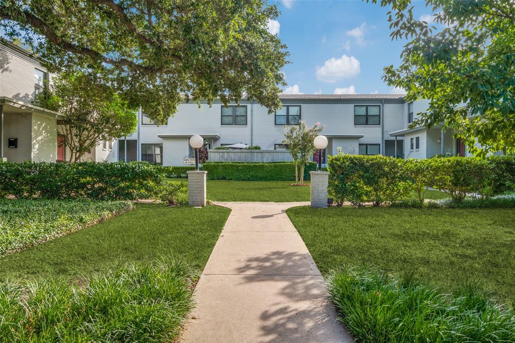 Westbury Park Condos - Residential