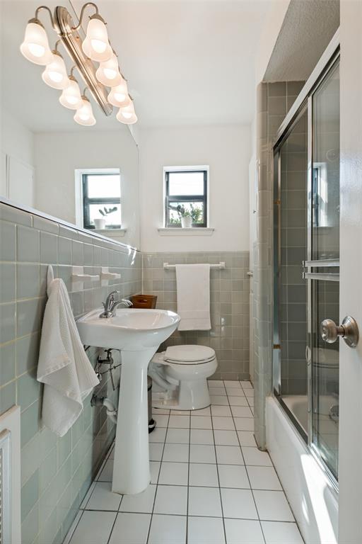Westbury Park Condos - Residential