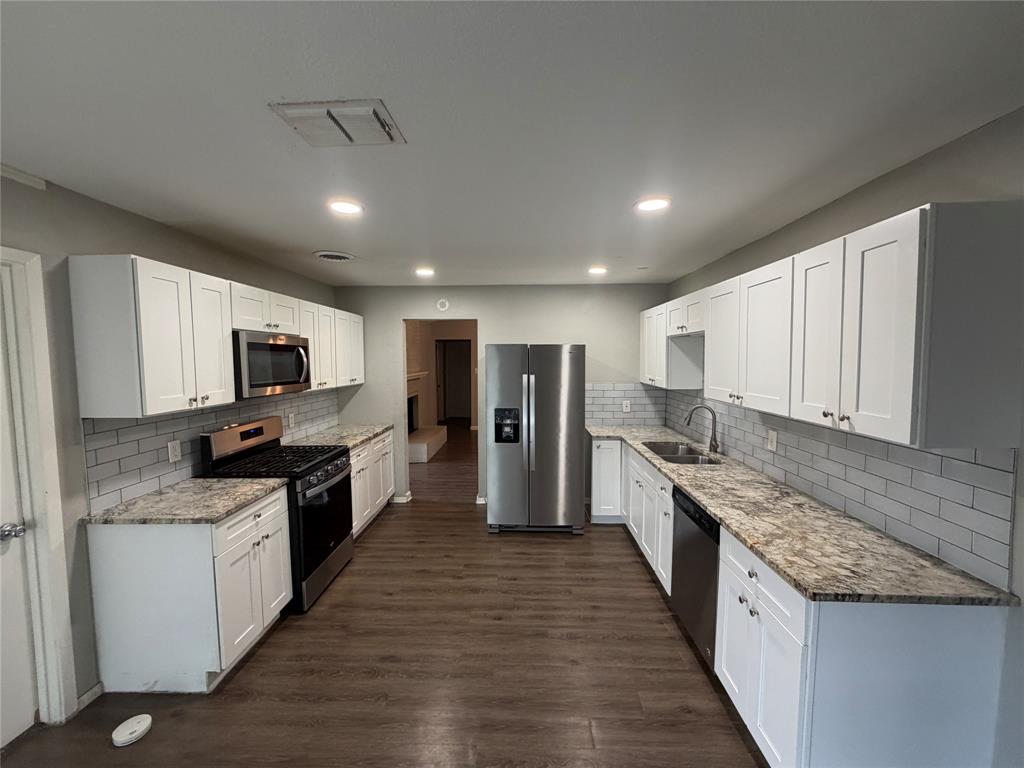 Montclair 08 - Residential