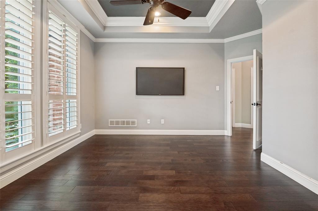 Woodland Hills Colleyville - Residential