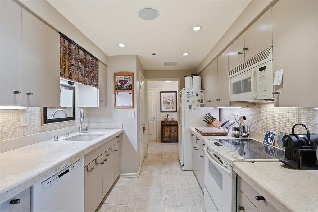 La Tour Condos - Residential