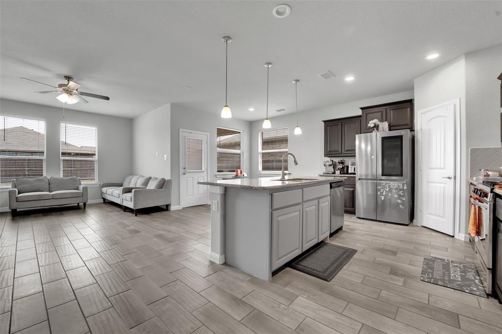 Hawthorne Mdws - Residential