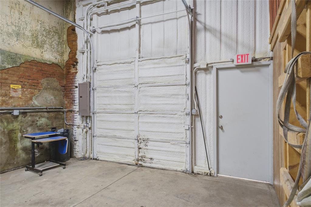 Orig Town Of Commerce - Commercial Sale