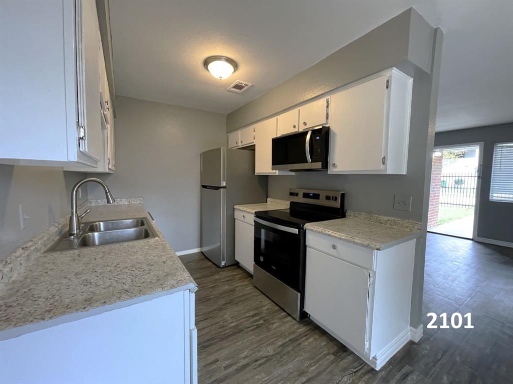Cedar Rdg Arlington Town Homes - Residential Income