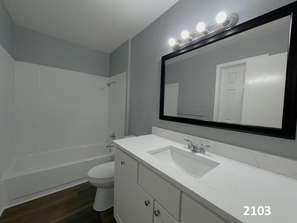 Cedar Rdg Arlington Town Homes - Residential Income