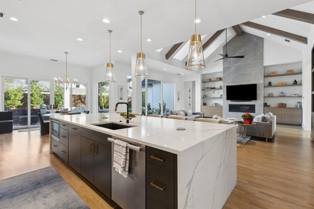 Jackson Heights 01 - Residential