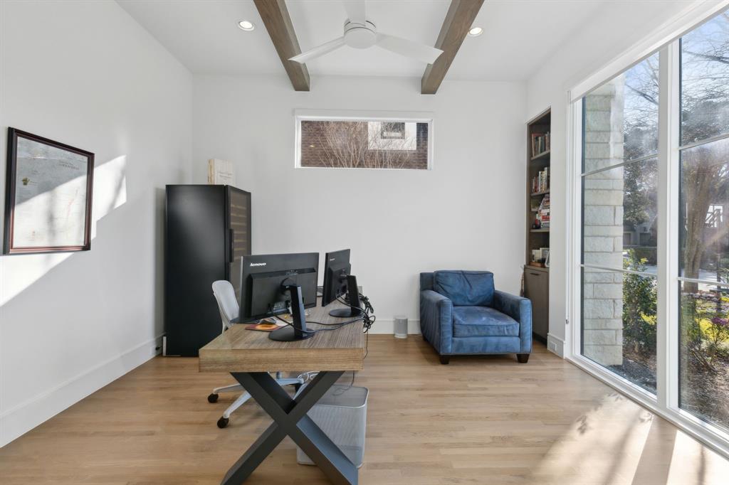 Jackson Heights 01 - Residential