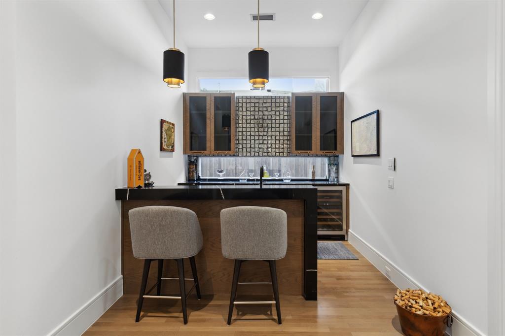 Jackson Heights 01 - Residential