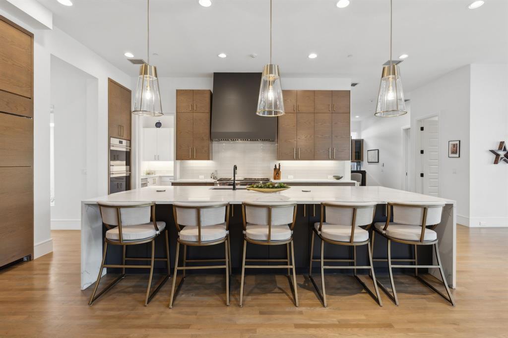 Jackson Heights 01 - Residential