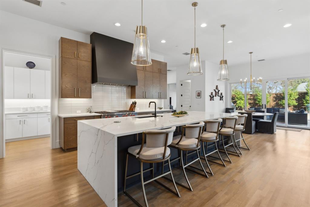 Jackson Heights 01 - Residential