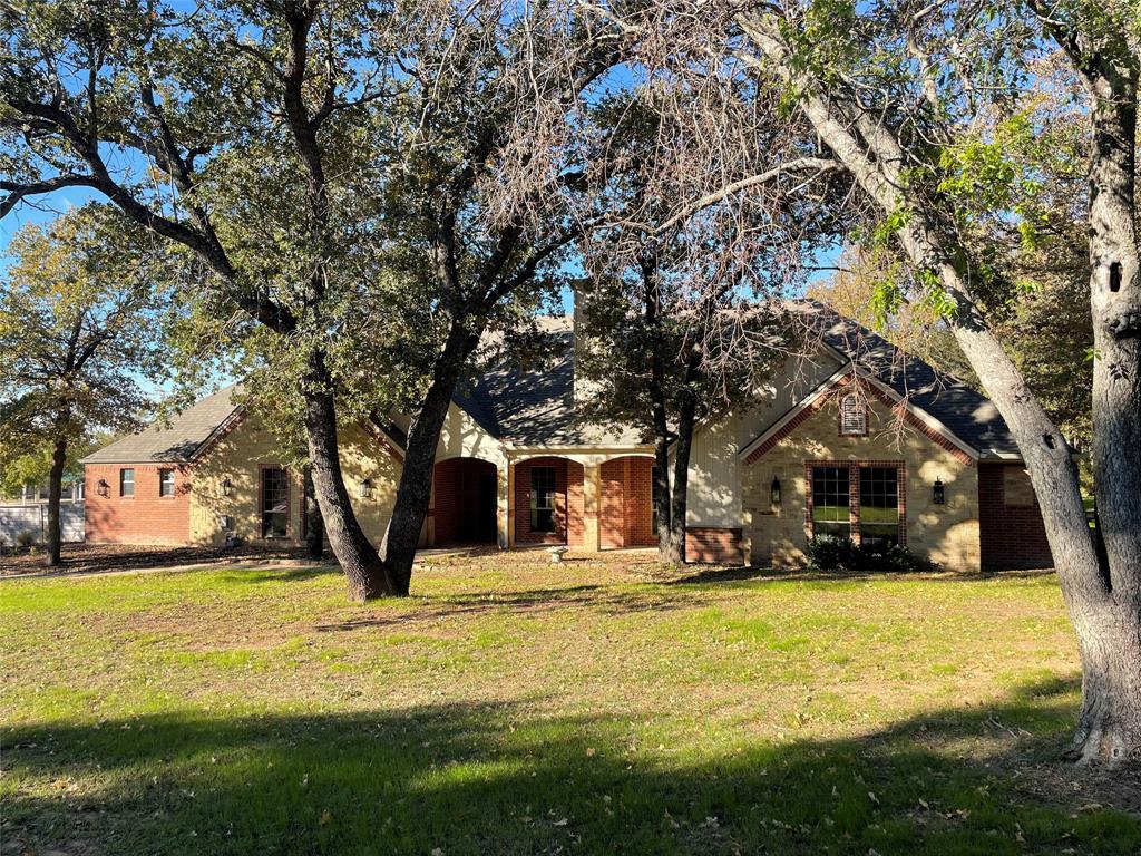 Beautiful property with lots of space, vaulted ceilings, and recent updates. Come check out this 3 bedroom 2.5 bath with an extra game room. Large master with walk -n closet. Jack and Jill bath connecting two bedrooms. Updated kitchen, granite counters, walk-in pantry, full size laundry room with sink. Enormous backyard with plenty of space to hangout.

Please reach out to co-listing agent for application directions.