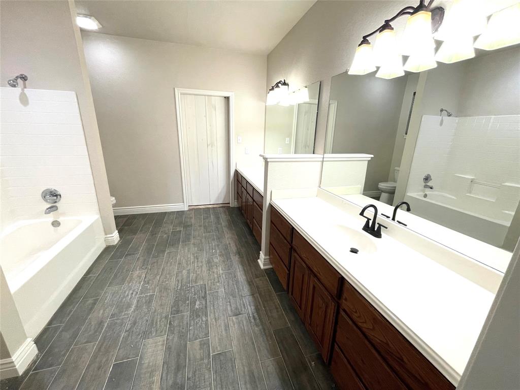 Oakwood Estates - Residential Lease